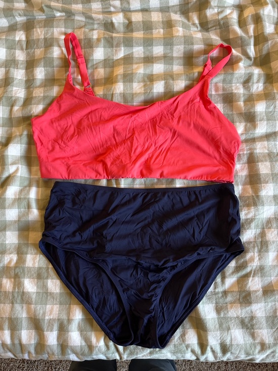 Andie Other - Andie Bikini, Coral and Navy